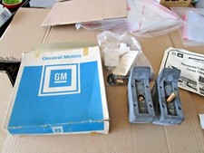 Opel Corsa A Stoßstangenhorn Halter Zusatzscheinwerfer Stoßstange vorn NEU orig.
