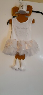 Erste Schritte, Trittsteine 3 Stück, Turning one, weißes TUTU & BOOTIES SET