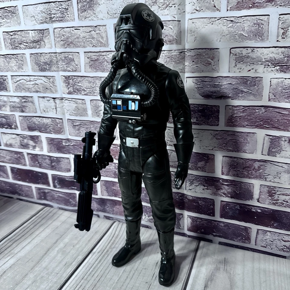 18" Star Wars TIE FIGHTER PILOT con PISTOLA Imperial Acción Coleccionable Figura Disney Foto 2 de 4