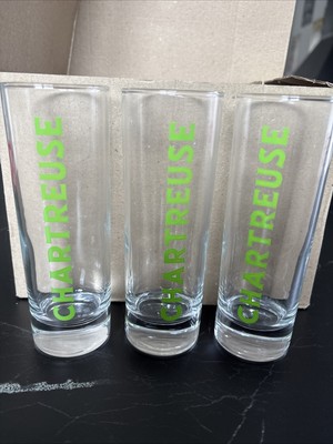 CHARTREUSE SET MIT 12 GROSSEN GLÄSERN RÖHRE LOGO VERTIKAL NEONGRÜN