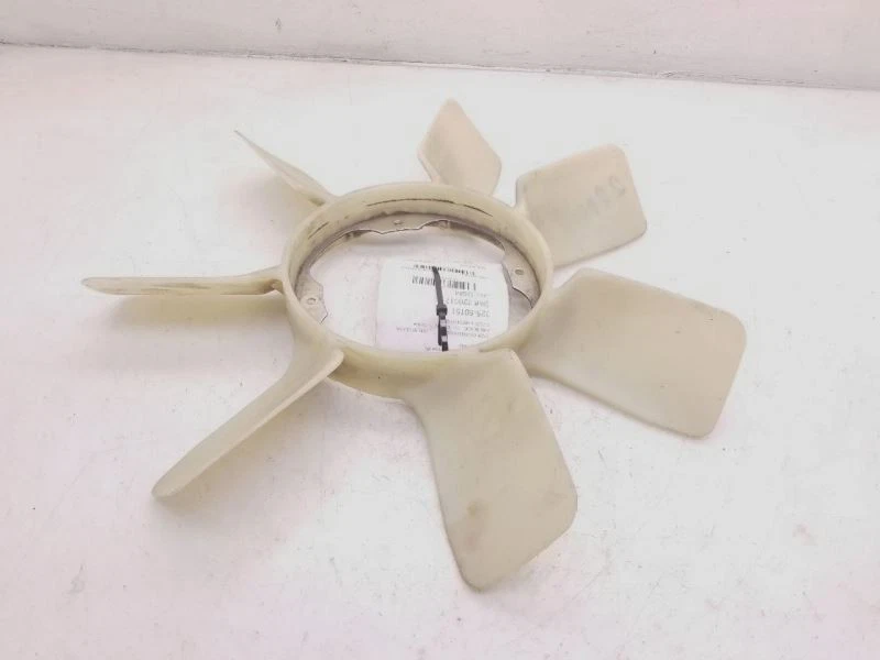 07-18 丰田 TUNDRA 5.7L 8CYL Radiator 冷却风扇组件 — 第 3/4 张图片