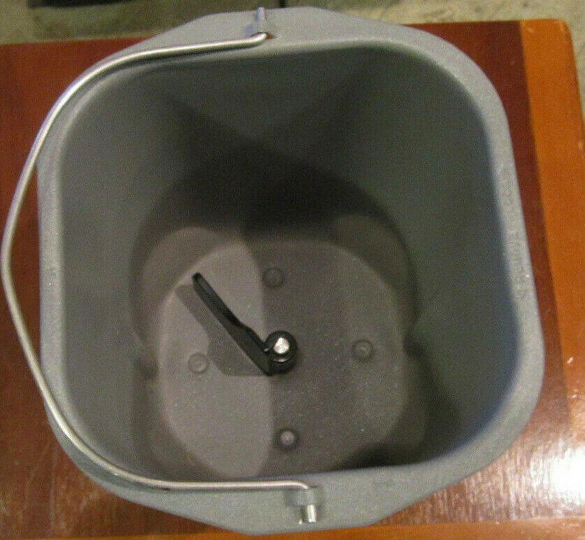 West Bend Bread Machine Pan & Paddle Model 41073