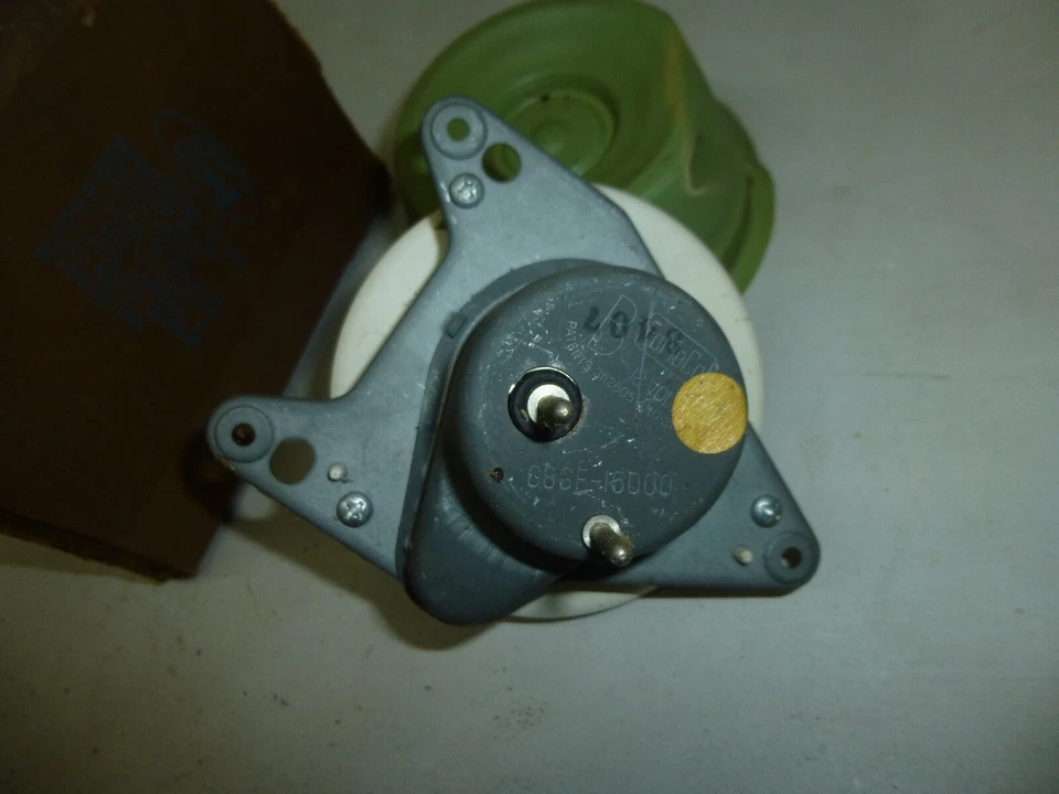 Reloj Ford Thunderbird C8SZ-15000-A NOS 1968 1969 1970 1971 Foto 3 de 4