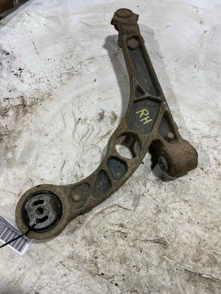 Lower Control Arm Front DODGE DART Right 13 - Image 3 of 4