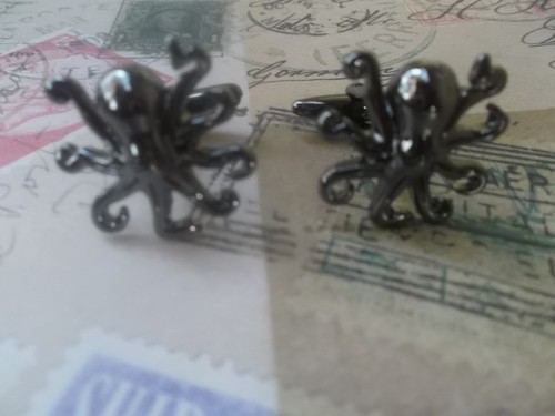 C008 Nautical Octopus Cufflinks Steampunk Punk Gothic Kawaii Christmas Gift * - Picture 2 of 5