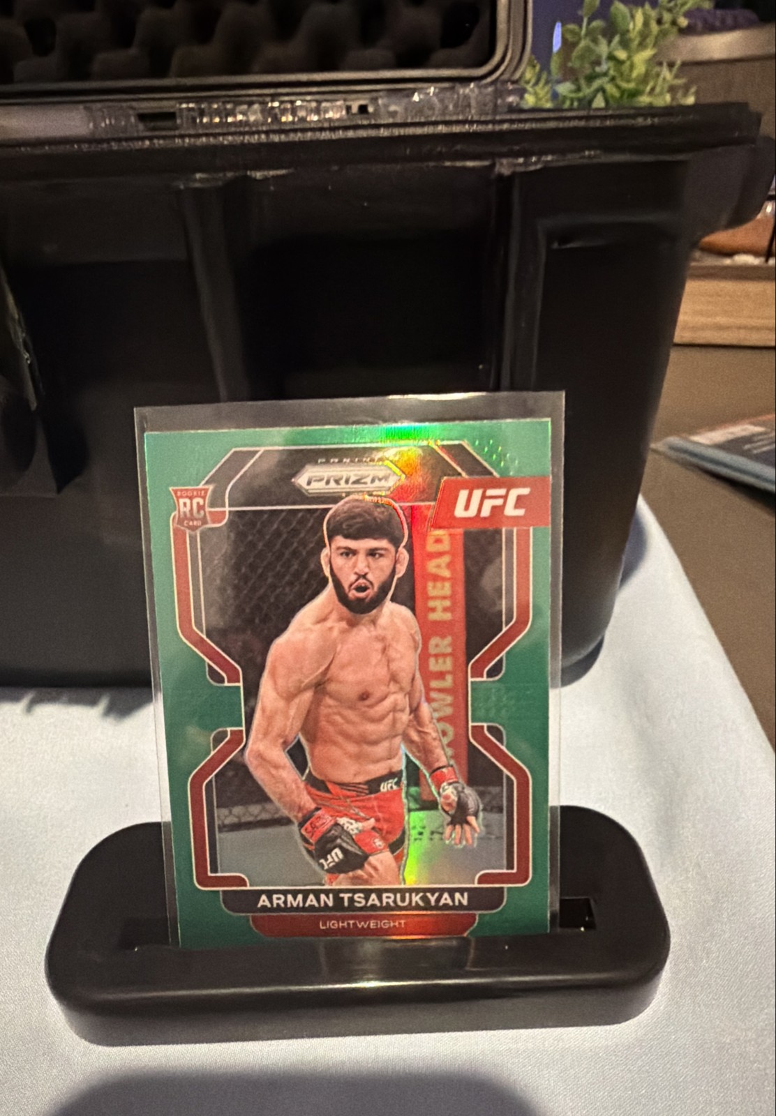 2022 Panini Prizm UFC - Arman Tsarukyan #187 Green Prizm (RC)