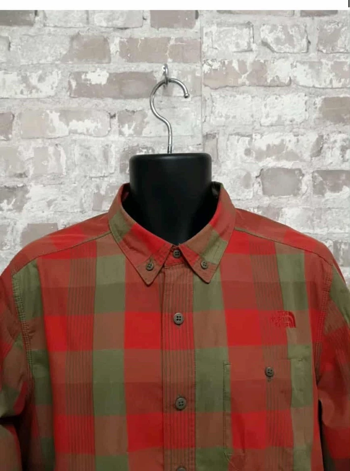 The North Face Men’s Shirt. Long Sleeve. Size Medium. Check Pattern. - Image 2 of 4