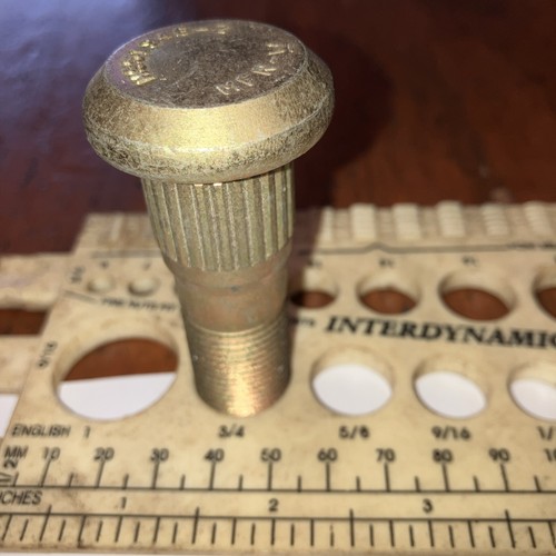 5306-00-383-4957 Ribbed Shoulder bolt MS51946-2 - Picture 4 of 6