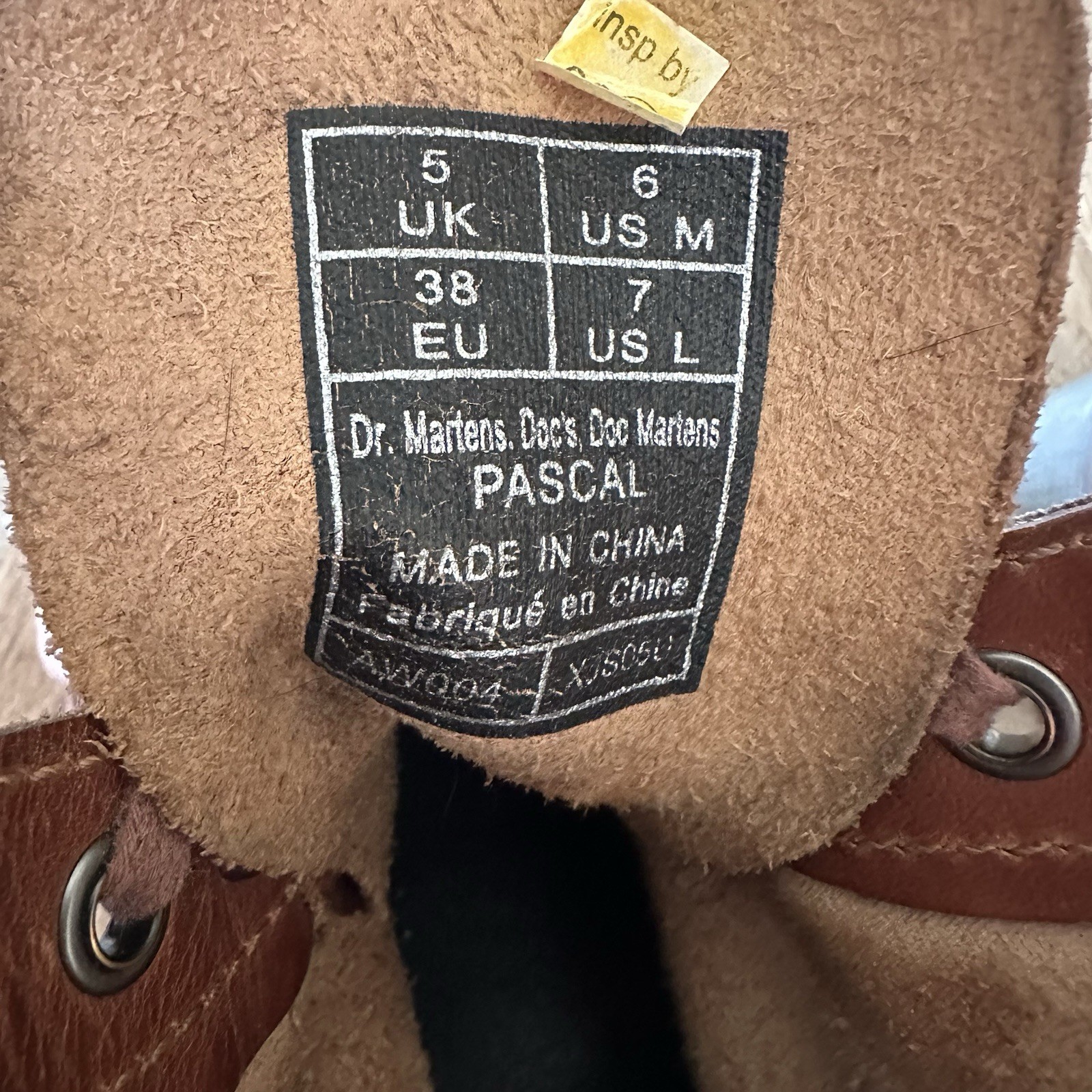 Dr. Doc Martens Pascal Boots Unisex Brown Leather 8 Eyelet Combat Boots Size 7 thumbnail 18