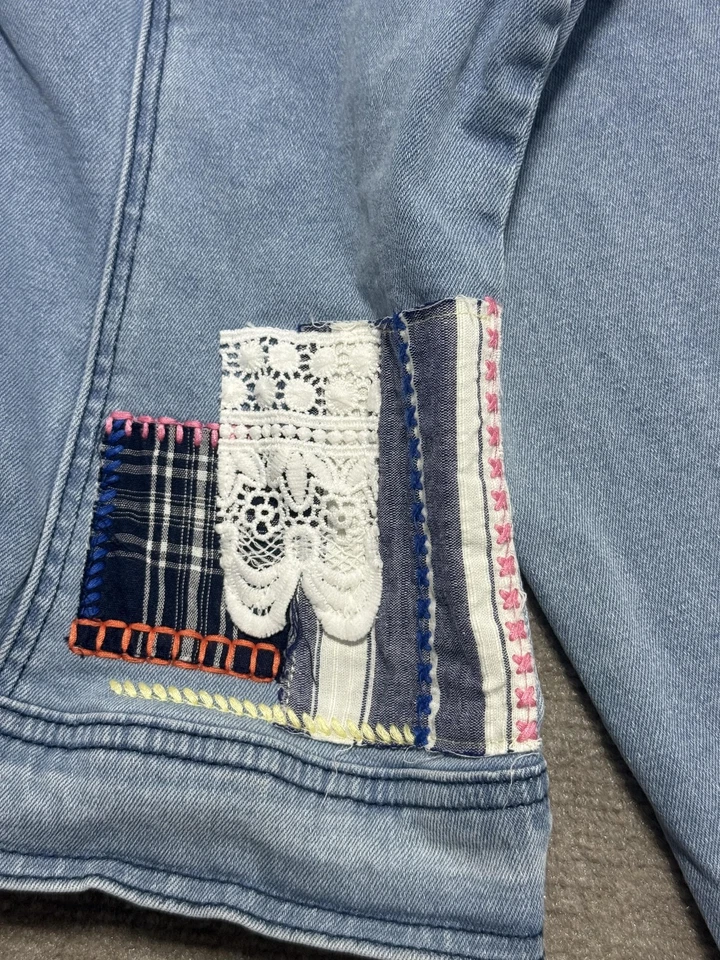 Cactus + Pearl Denim Jacket Womens Large Light Wash Patchwork Lace MS-15711 - Image 3 of 4