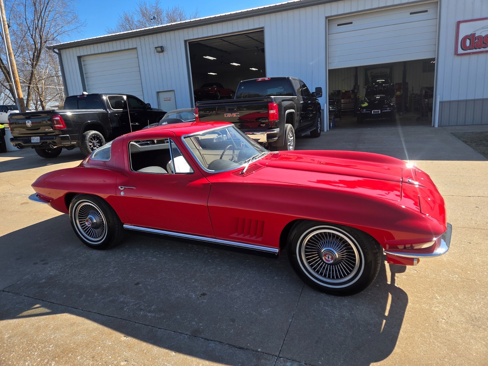1967 RALLY RED Chevrolet Corvette   | C2 Corvette Photo 8