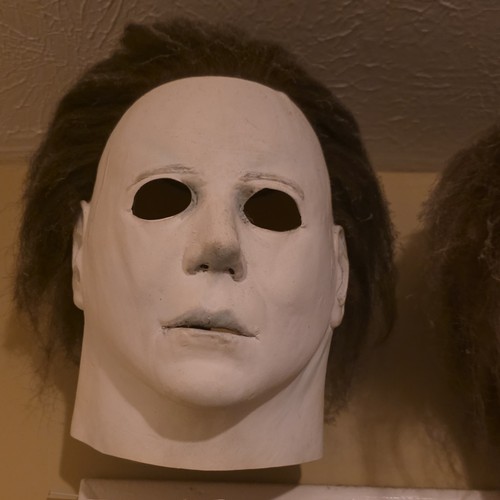 trick or treat studios Halloween one mask