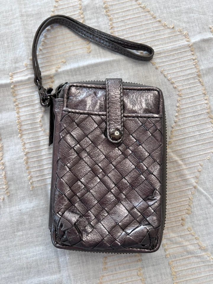 Elliott Lucca Metallic Woven Leather Wristlet Wallet Zip Organizer ID Holder - Image 2 of 4