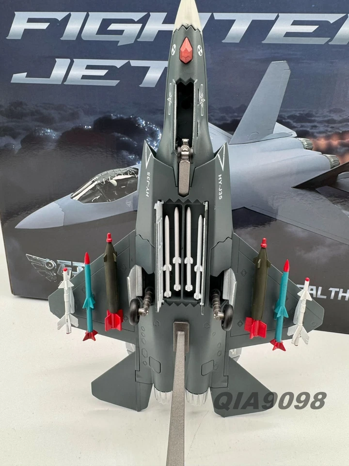 New 1/72 Chinese PLA J-35A Stealth Carrier-based Fighter Jet Metal Plastic Model - Image 2 of 4