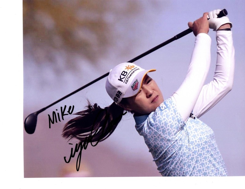 In Ghee Chun LPGA star hand autographed 8x10 golf photo Chun In-gee TO MIKE