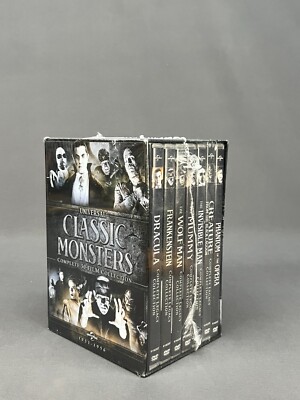 Universal Classic Monsters Complete 30-Film Collection 21 DVD Box
