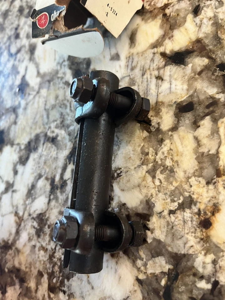 Perfect Circle 269-1115 Chassis Parts Black Bolt Dana Corp - Image 4 of 4