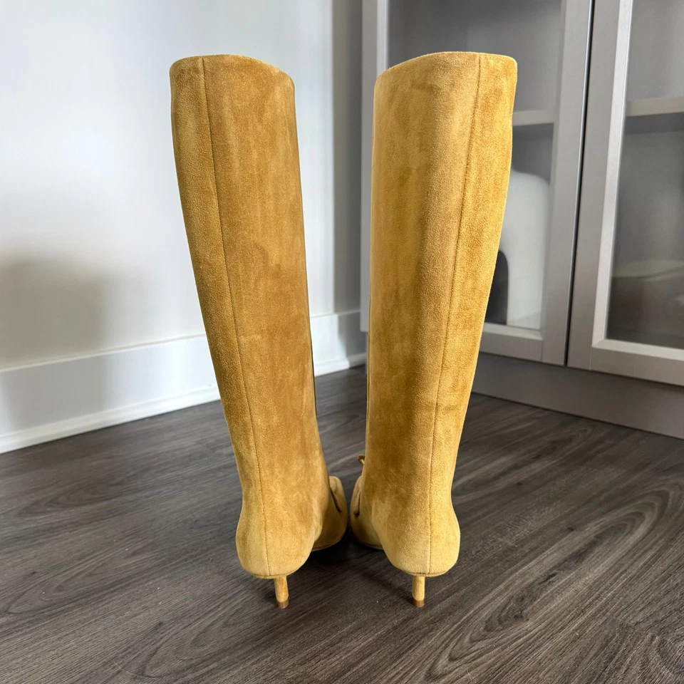 Botas hasta la rodilla Burberry Storm de gamuza de becerro manilla 36 NUEVO botín dorado con tacón de gatito Foto 4 de 4