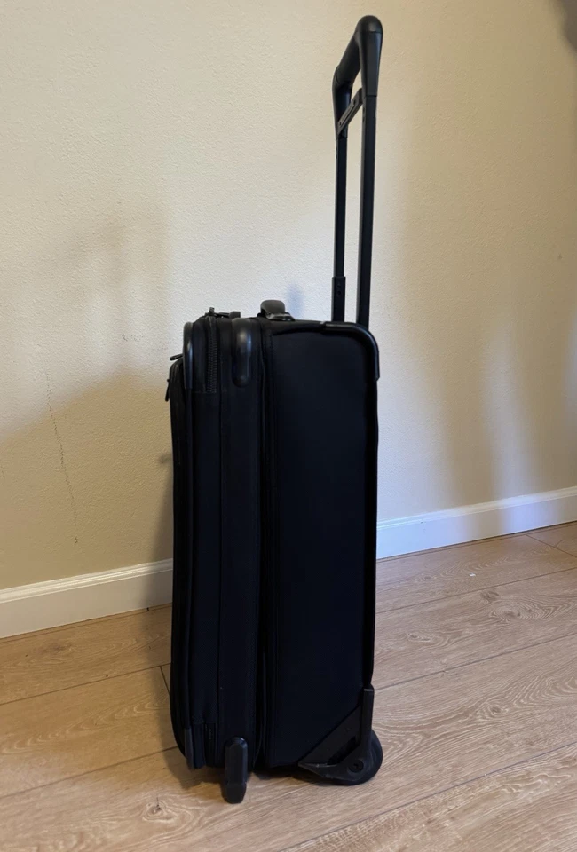 Базовый черный чемодан Briggs & Riley 21 дюйм ручная кладь U121CXW-4 расширяемый - Изображение 4 из 4