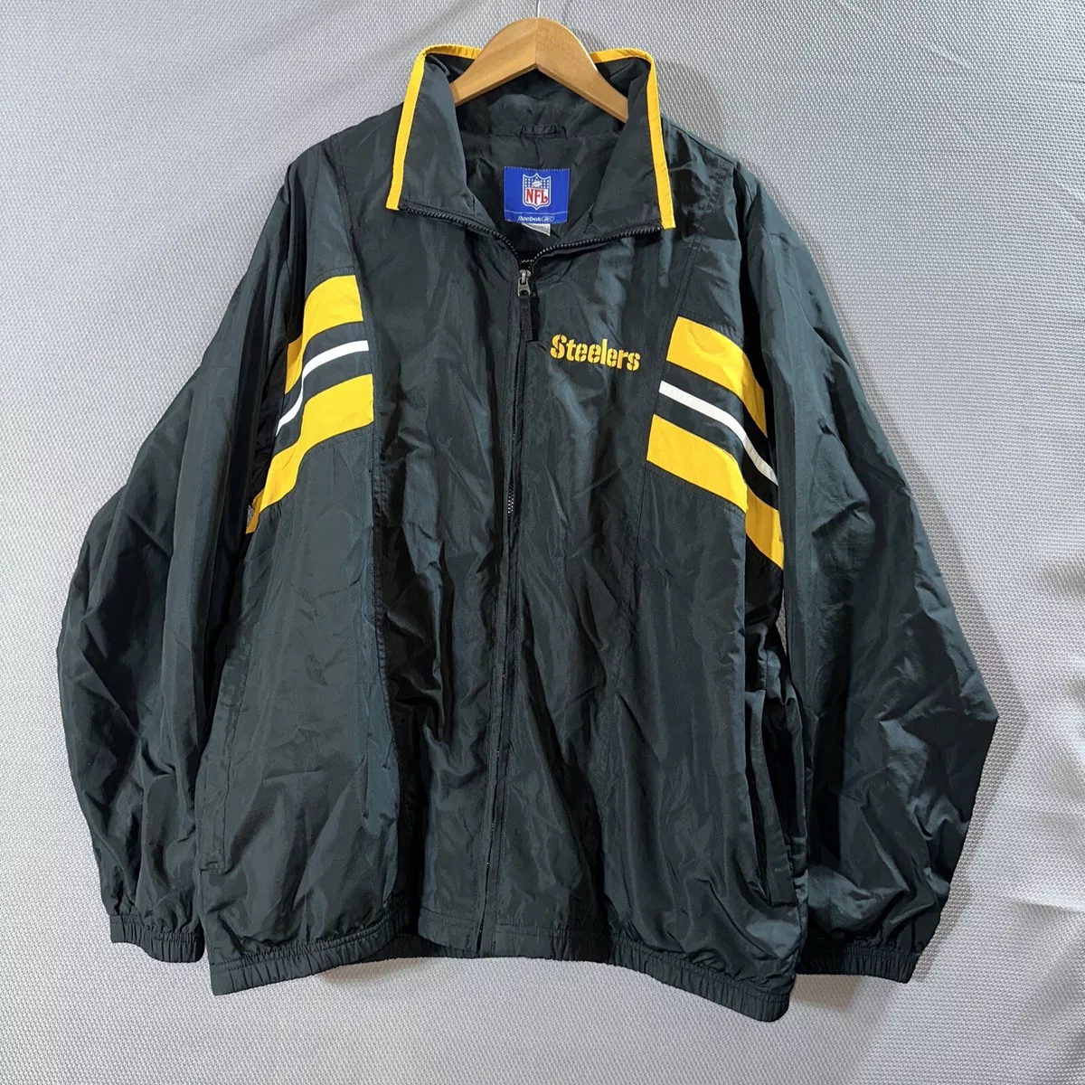 Vintage store steelers windbreaker