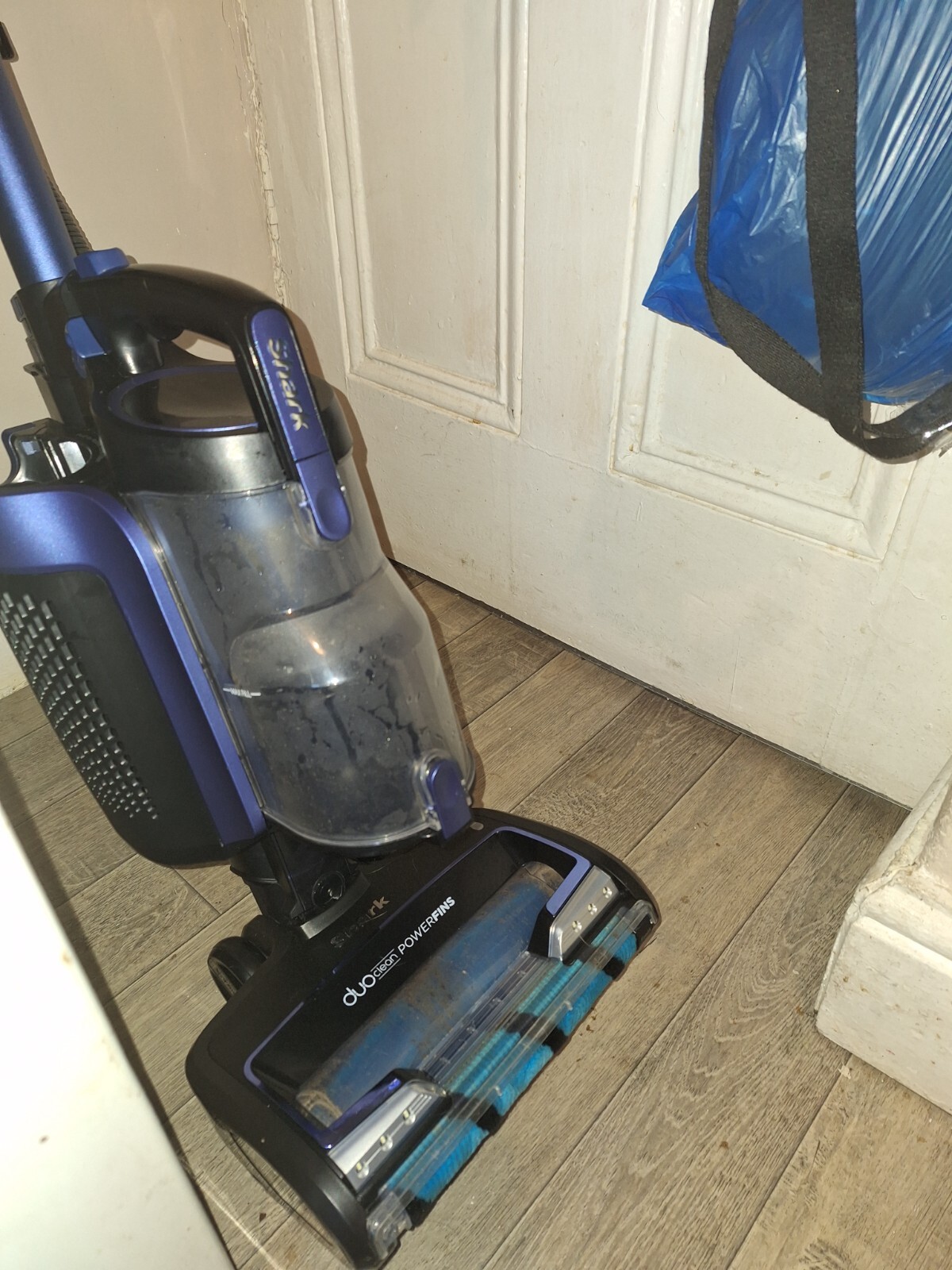 Shark ICZ300UKT Cordless Upright Vacuum Cleaner Blue 622356242844 eBay