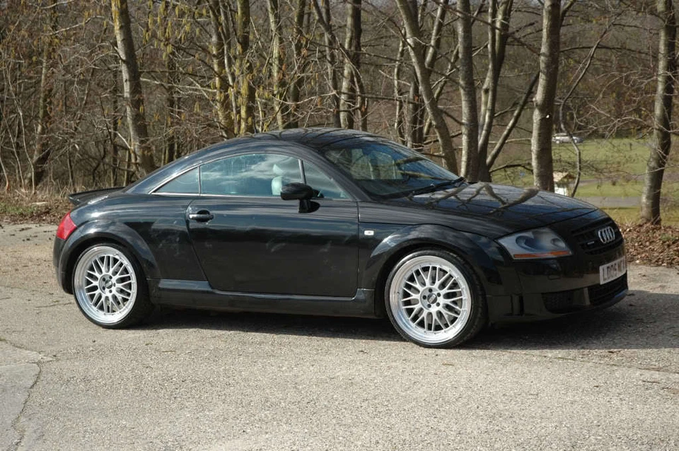 AMORTIGUADORES TRASEROS KYB 2 ORIGINALES AUDI TT QUATTRO 2000 00 01 02 03 04 05 06 2006 Foto 3 de 3