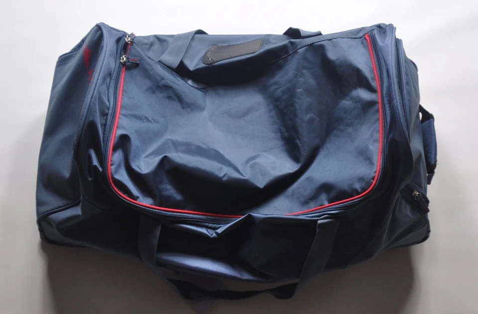 Bolsa de viaje con ruedas High Sierra Storm Cloud 31x16x14 Foto 4 de 4