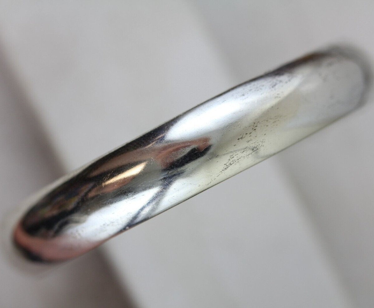 VINTAGE MEXICO DOMED STERLING SILVER 925 BANGLE BRACELET 7.75