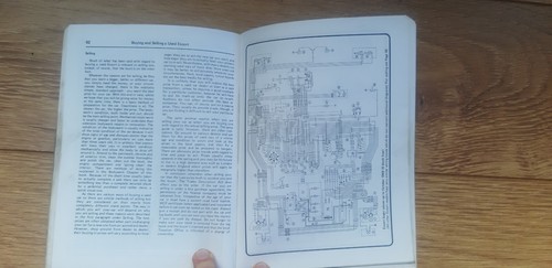 Haynes Ford Escort owners handbook maintenance manual - Afbeelding 10 van 12