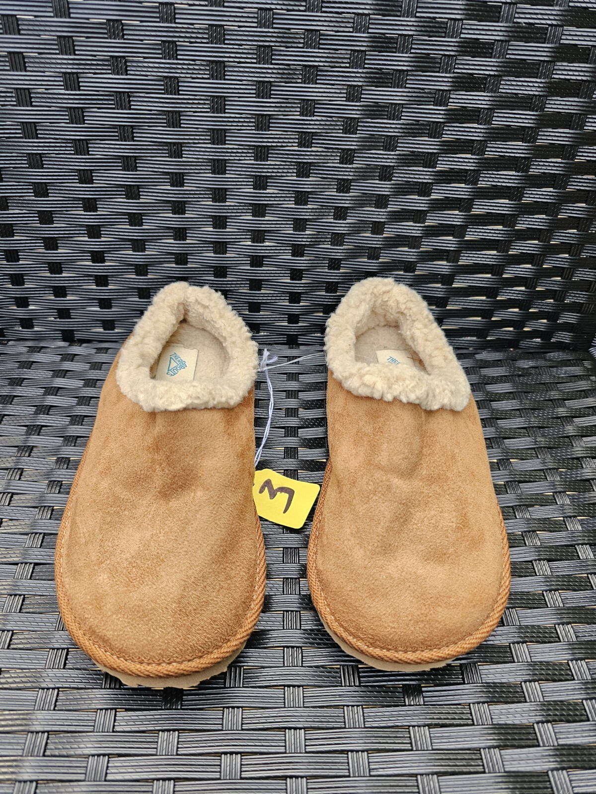 Slippers Unisex-Thereabouts- Color Cognac Little Kid Size 3  comfortable soft-image