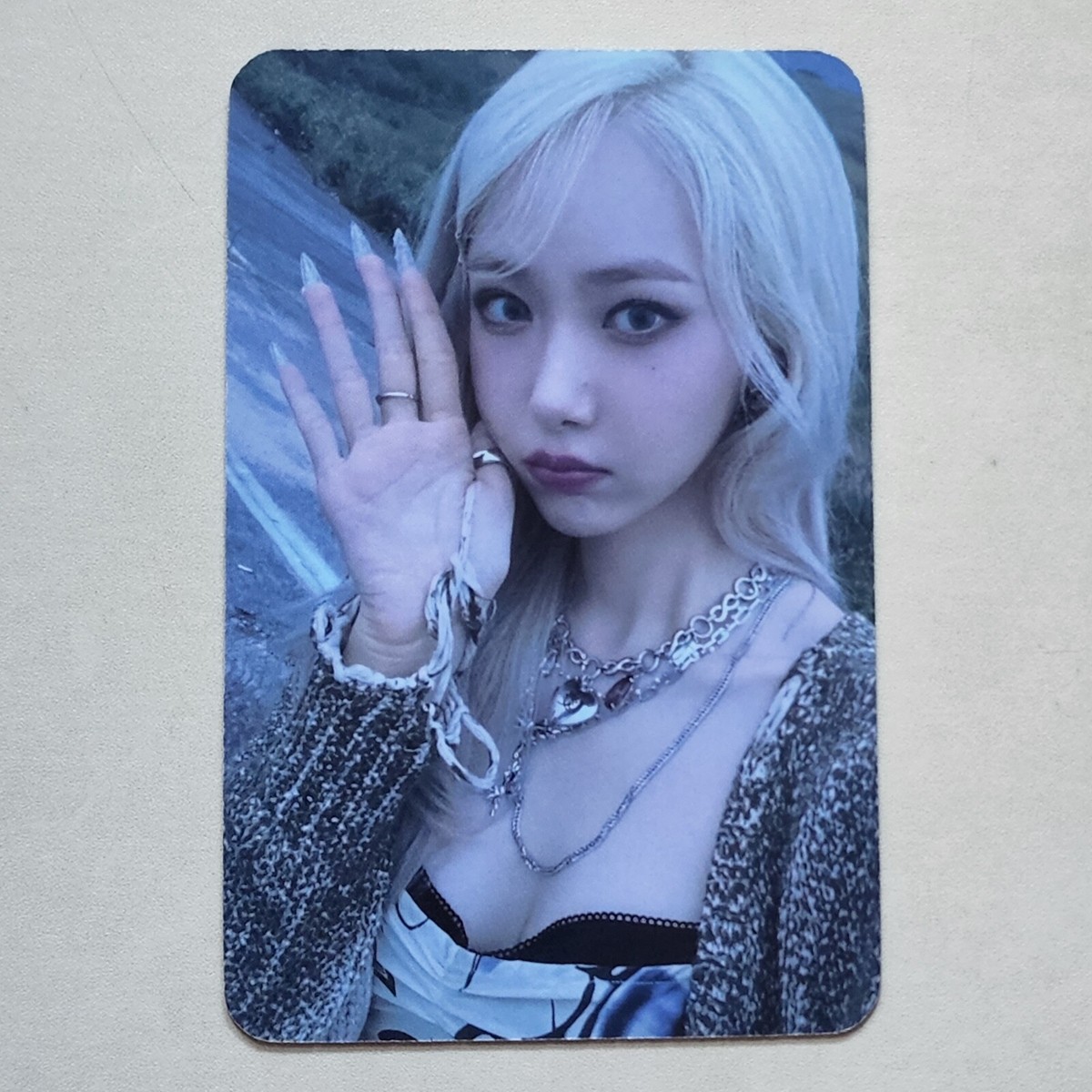 VIVIZ - SINB The 4th Mini Album 'VERSUS' Online Event Photo Card