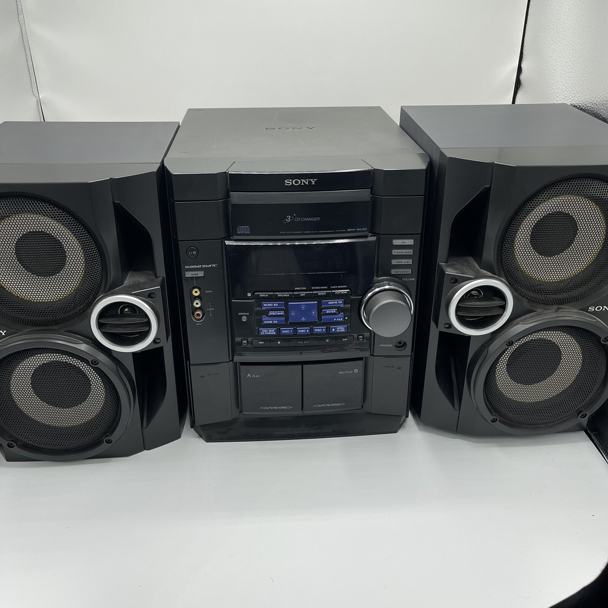 Sony HCD-RG40 Stereo 3 CD/Tuner/Tape Player Entertainment System
