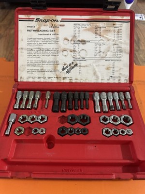 ターニングポイント RT RAW Snap On Tools RTD42 Tap & Die Rethreading Set in Case Threading