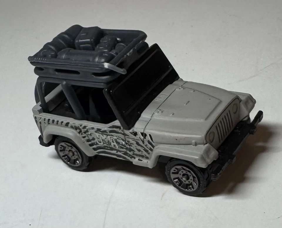 Lote de 15 vehículos militares 1:64 diferentes marcas y colores Foto 2 de 4