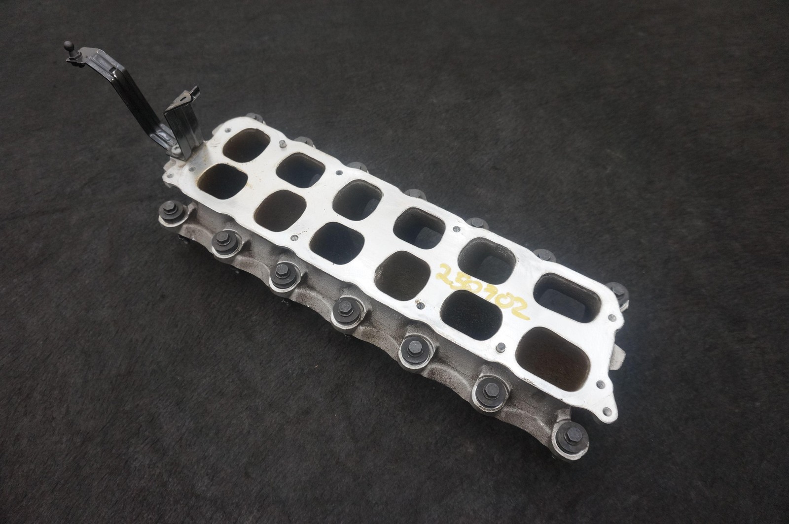 Lower Intake Manifold Valve 07C133206 Bentley Continental Flying Spur 2006-12
