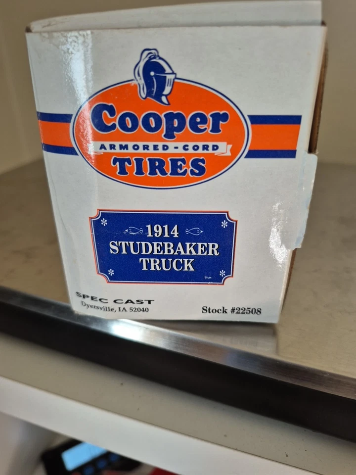Spec Cast 1914 Studebaker Truck Bank Cooper Tire 1/25 Scale New In Box - Image 2 of 4