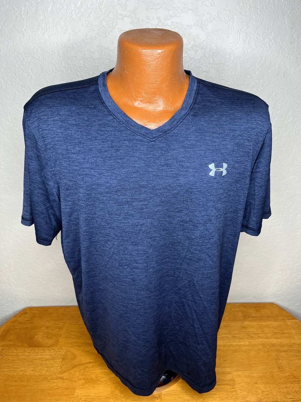 Men's Under Armour V-Neck S/S Athletic T-Shirt Large L | Blue Loose Poly