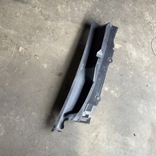2012 Ford Mustang Gt Right Hand Wiper Cowl Oem 2012 Ford Mustang Gt Right Hand Wiper Cowl Oem