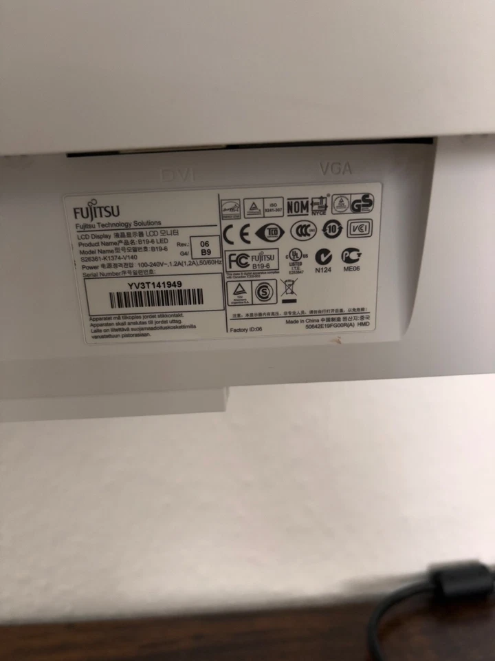 Monitor Fujitsu B19-6 LED 19 Zoll 1280x1024 5ms DVI VGA - Bild 4 von 4