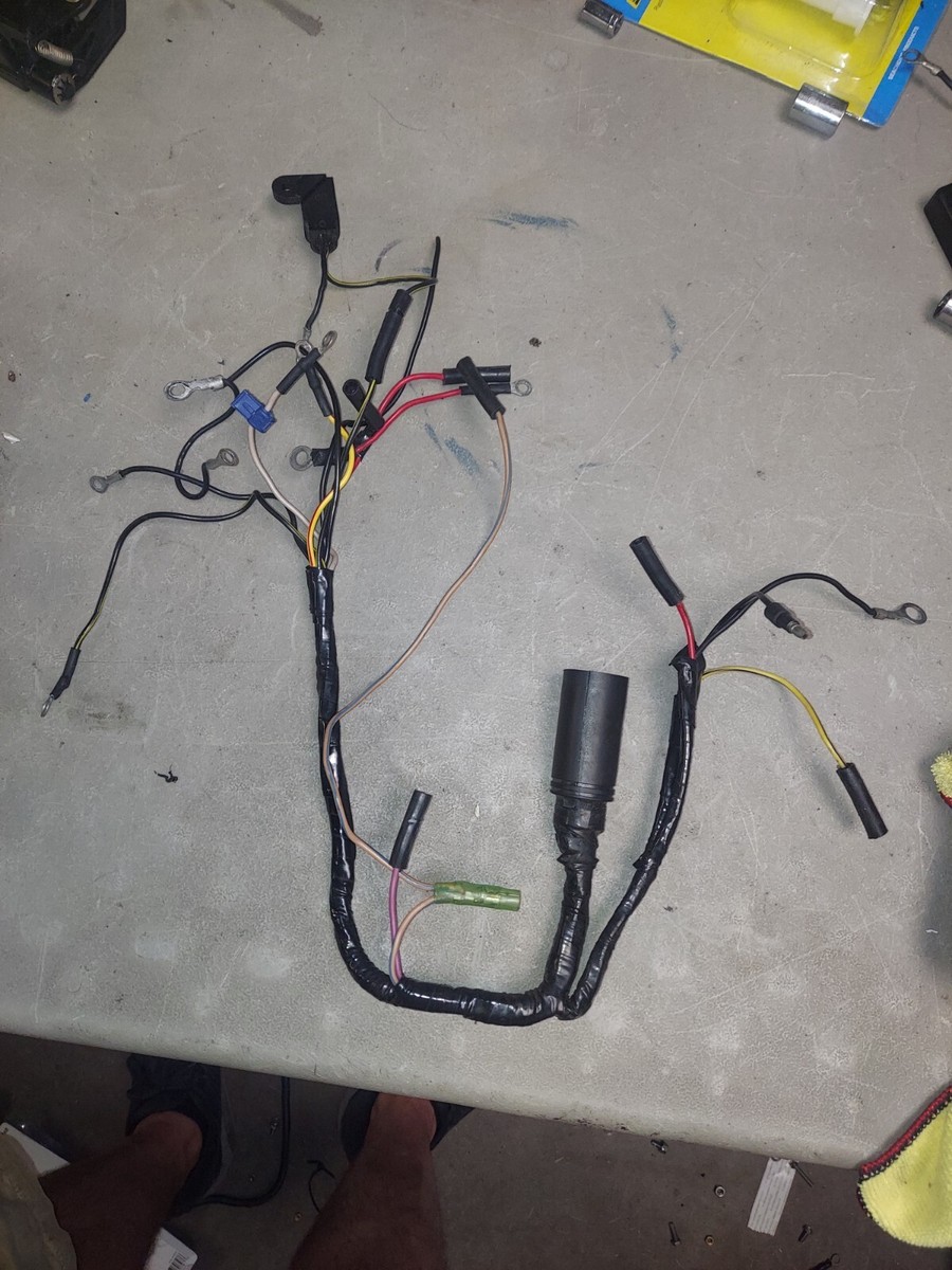 ami9622　0322 OEM 300ZX (Z32) Exhaust Stud - Cylinder Head to Exhaust Manifold Stud