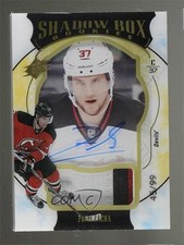2016 SPx Shadow Box Rookies Gold Premium Material 45/99 Pavel Zacha #52 Auto ev1