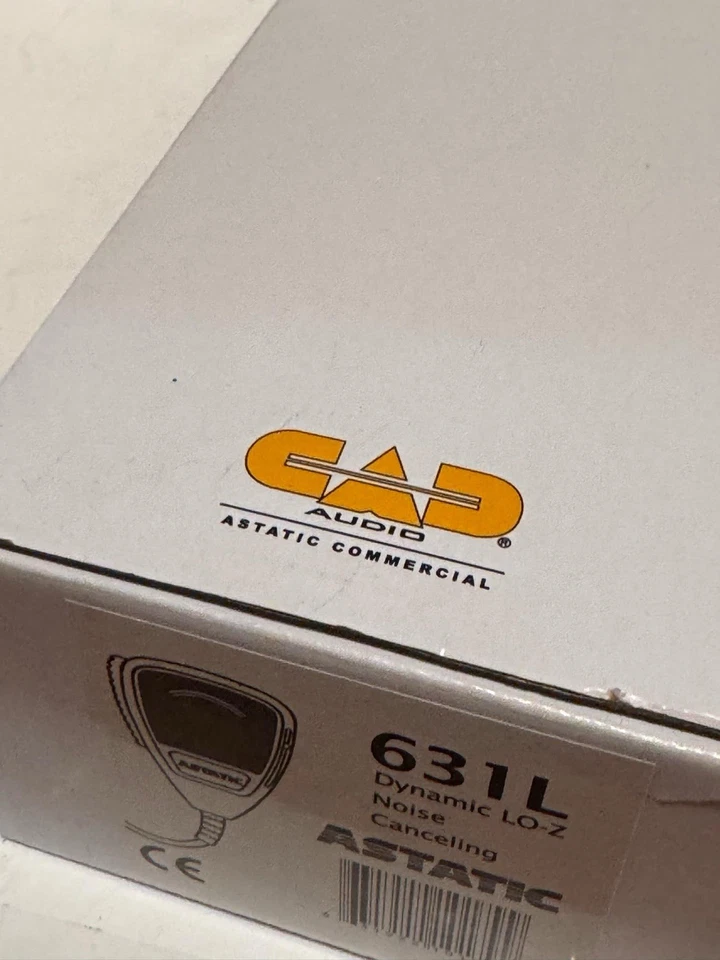 631L Noise-Canceling Omnidirectional Dynamic Palmheld Microphone - Image 4 of 4