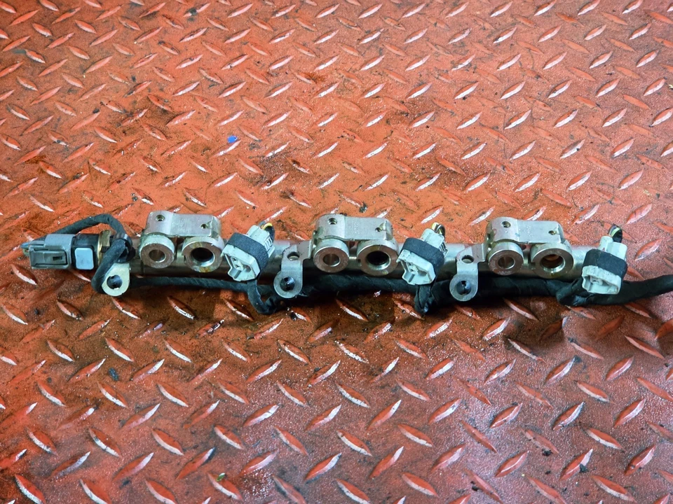 Riel de combustible izquierdo 2015-2020 con arnés para Ford Fusion Lincoln MKX NOTE Foto 3 de 4