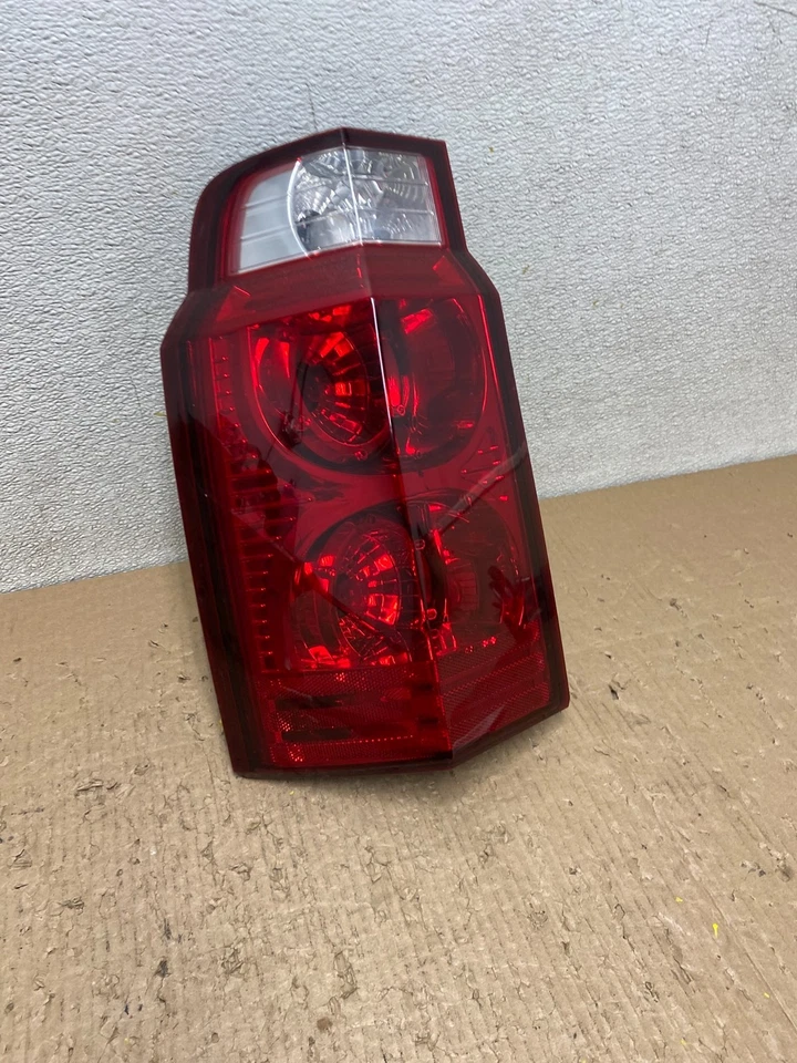 Luz trasera izquierda del lado del conductor Jeep Commander 2006 a 2010 OEM T7947 DW Foto 3 de 4