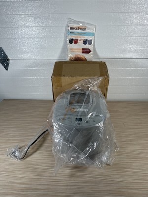 Breadman Bread Maker TR520Z New Never Used!