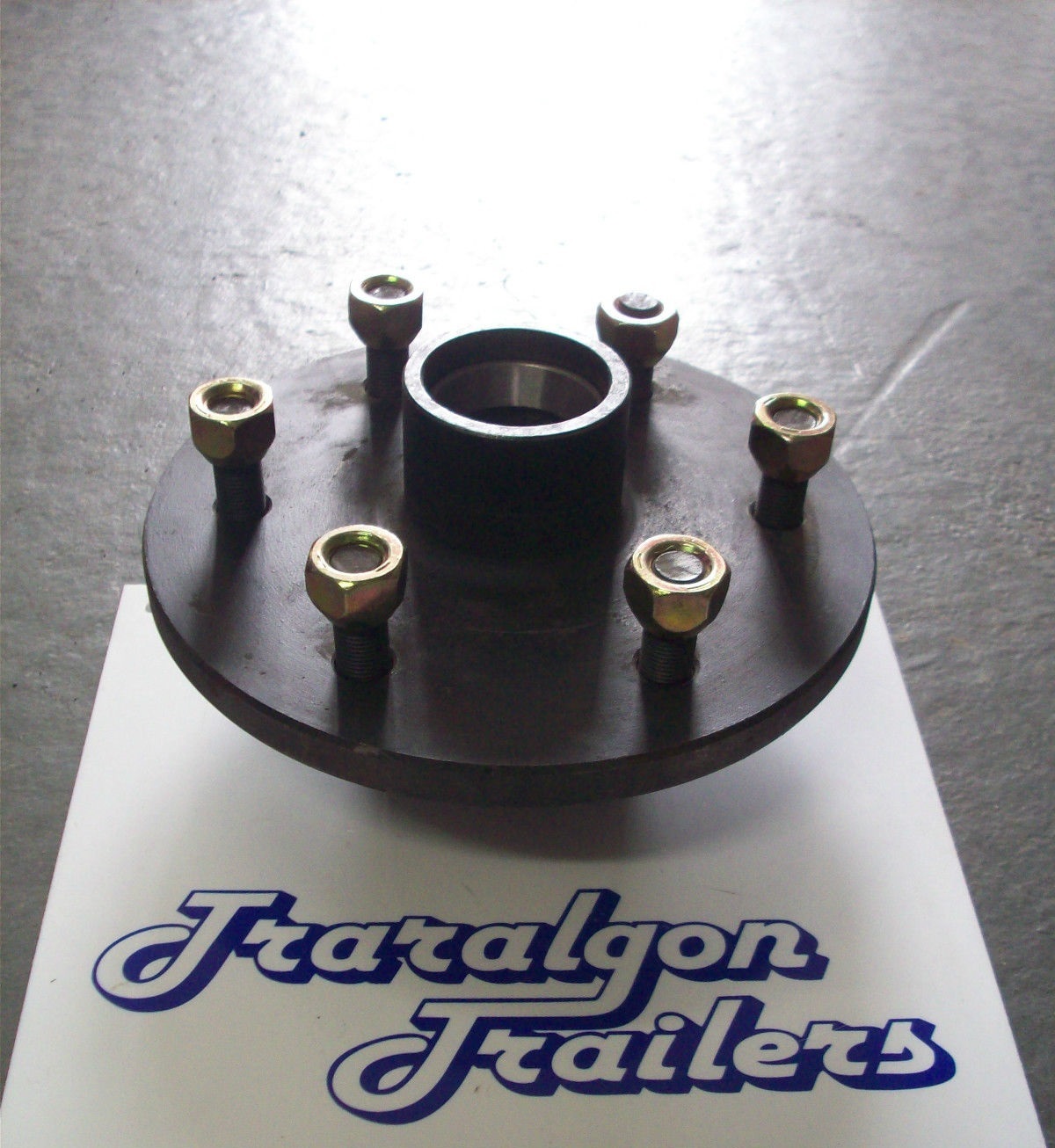 1x 6 stud toyota landcruiser hilux patrol pajero holden rodeo hub