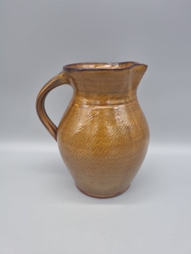 A Jonathan Garratt Studio Pottery Textured Body Jug With Impressed Makers Mark - Picture 3 of 10