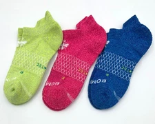 3 pairs Bombas Women's athletic Ankle Socks Cushion Size L Hex Tec 3 Colors Mix