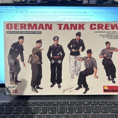 MiniArt 35167 1/35 Scale WWII German Tank Crew Model Kit