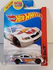 Hot Wheels 2014 HW Race Circle Tracker  / A30
